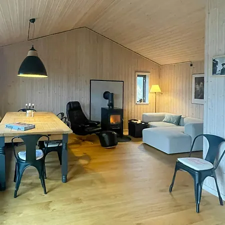 Summer House With Private Jetty By Randers Fjord Uggelhuse