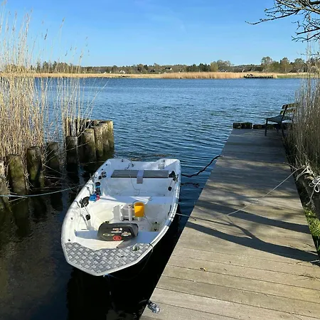 Summer House With Private Jetty By Randers Fjord Uggelhuse