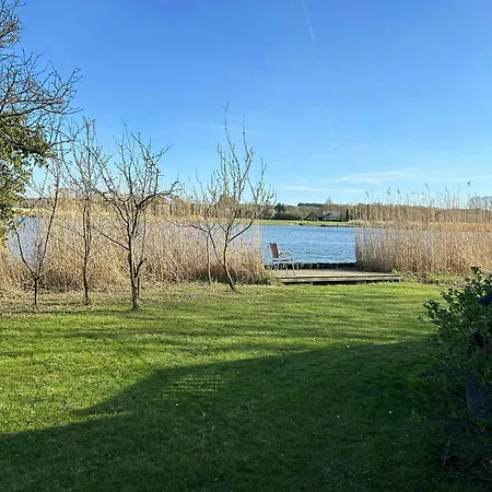 Summer House With Private Jetty By Randers Fjord Feriehus *